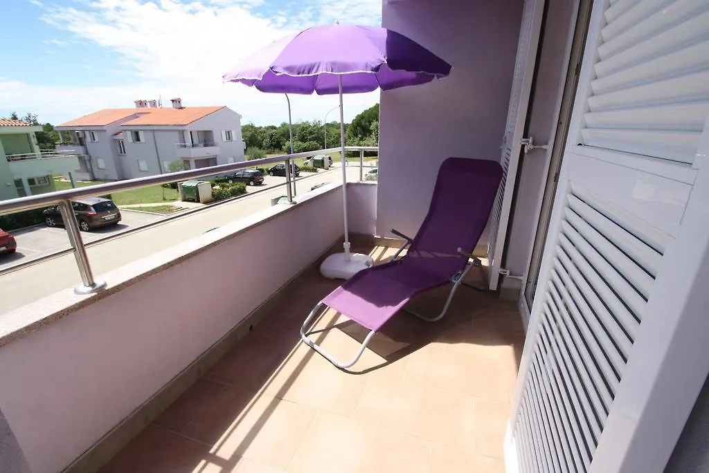 Apartment Tina With Jacuzzi Poreč 0*,  Kroatië