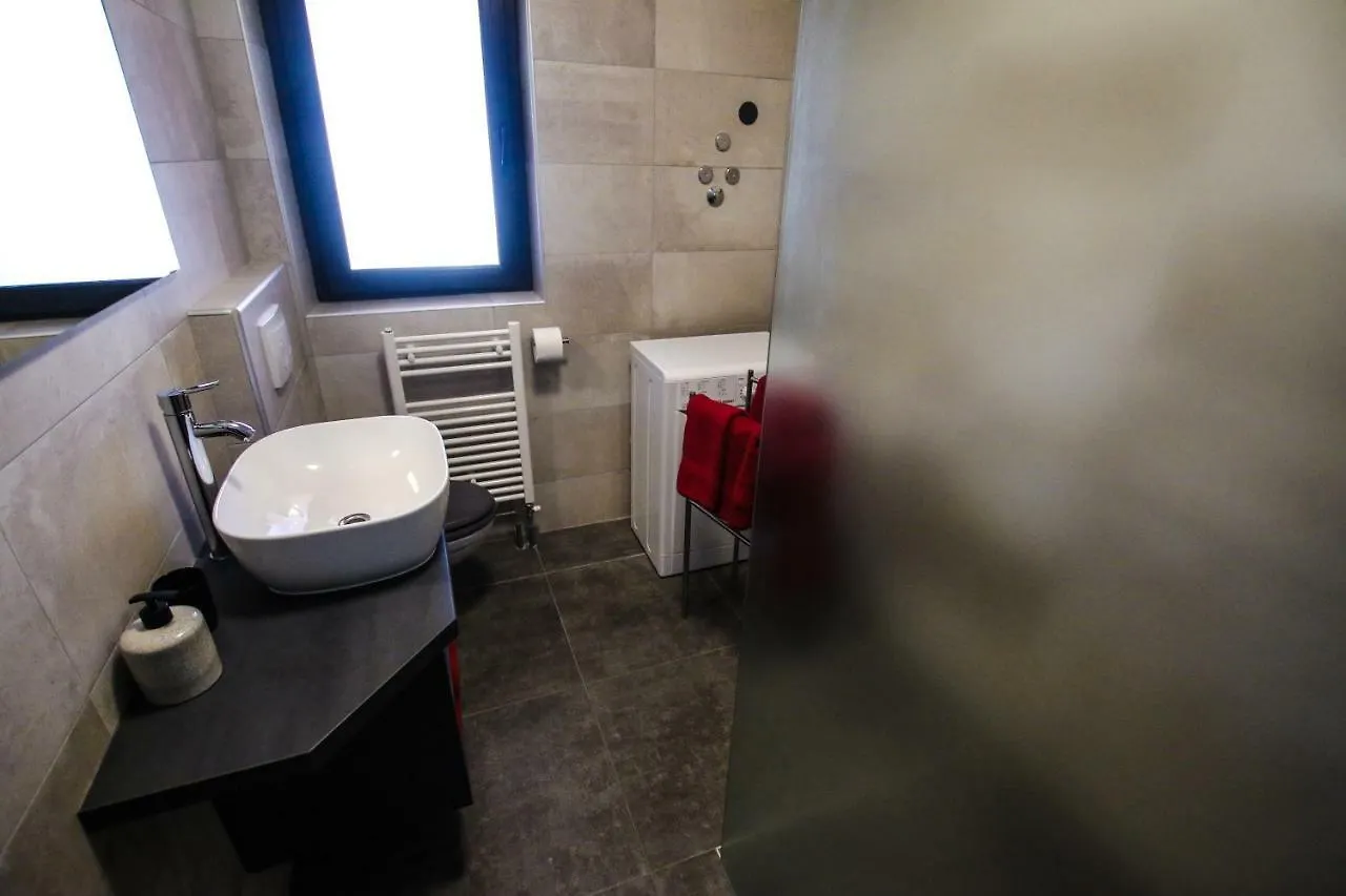 Apartment Tina With Jacuzzi Poreč Kroatië